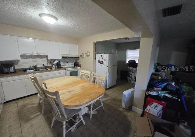 Photo 3 of Single family home for sale at 324 Golden Sands Dr, Sarasota, FL 34232 | MLS# TB8550431 | Listing updated on 2026-09-21
