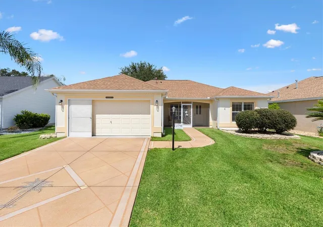 Single family home for sale at 2798 Churchill Downs, THE VILLAGES, FL 32162 | MLS# G5118044