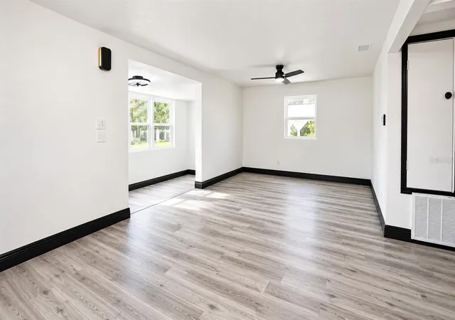 Photo 3 of Single family home for sale at 334 W Beresford Rd, Deland, FL 32720 | MLS# O6443399 | Listing updated on 2026-10-09