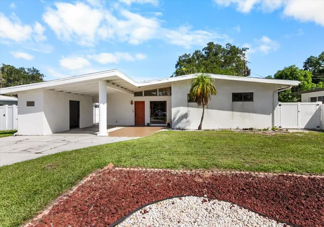 Photo 1 of Single family home for sale at 2921 Wood St, Sarasota, FL 34237 | MLS# A4706746 | Listing updated on 2026-09-23