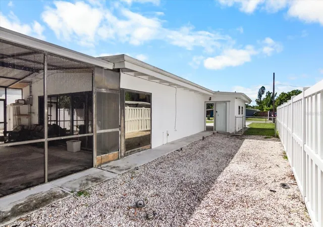 Photo 46 of Single family home for sale at 2921 Wood St, SARASOTA, FL 34237 | MLS# A4706746 | Listing updated on 2026-10-10