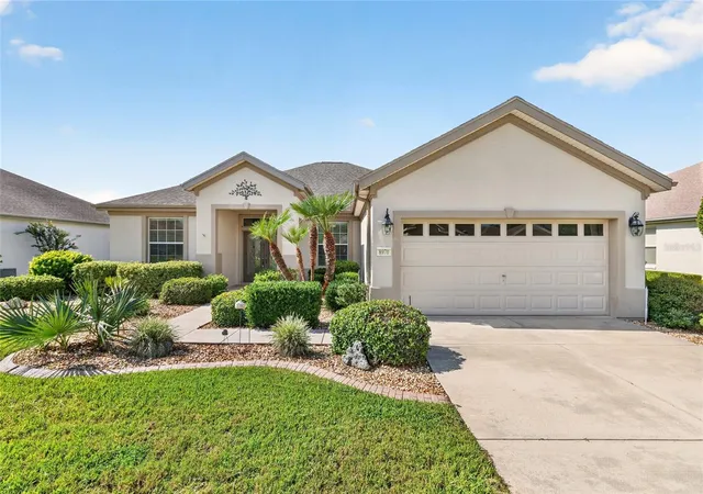 Photo 2 of Single family home for sale at 8970 Se 118th Lane, Summerfield, FL 34491 | MLS# OM732597 | Listing updated on 2026-09-26