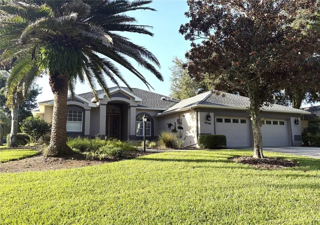 Single family home for sale at 19588 SW 86th Lane, DUNNELLON, FL 34432 | MLS# OM732598
