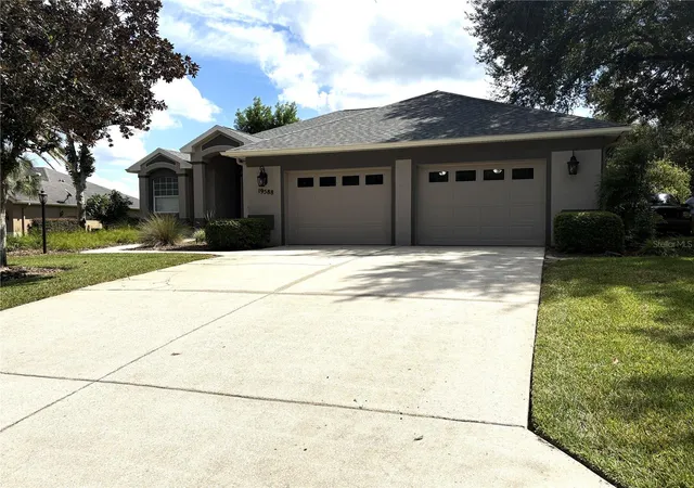 Photo 3 of Single family home for sale at 19588 Sw 86th Lane, Dunnellon, FL 34432 | MLS# OM732598 | Listing updated on 2026-09-23