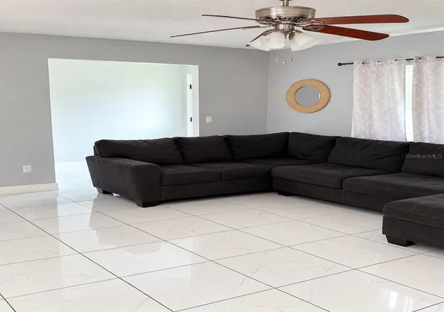 Photo 1 of Single family home for sale at 9 Winterset Dr, Winter Haven, FL 33884 | MLS# S5157963 | Listing updated on 2026-09-21