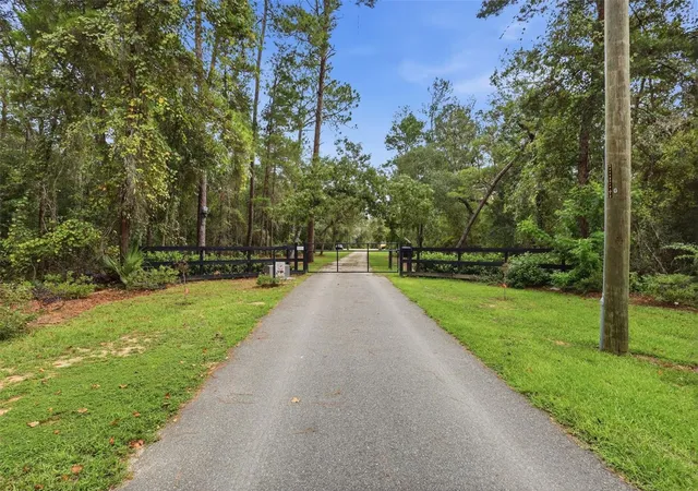 Photo 2 of Single family home for sale at 3435 N Hwy 314a, Silver Springs, FL 34488 | MLS# O6443404 | Listing updated on 2026-10-02