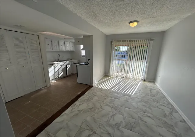 Listing Photo 5 - Condo for sale in building located at 2755 L B Mcleod Rd, ORLANDO, FL 32805 - Unit #2755C
