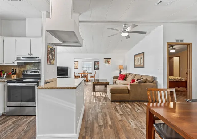Photo 3 of Manufactured home for sale at 1619 W Schwartz Blvd, Lady Lake, FL 32159 | MLS# G5118047 | Listing updated on 2026-10-01