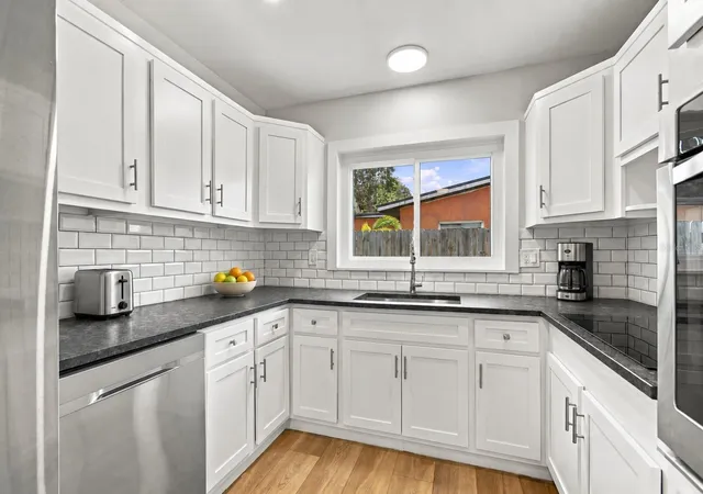 Photo 2 of Single family home for sale at 1450 Carolyn Ln, Clearwater, FL 33755 | MLS# TB8550459 | Listing updated on 2026-09-23