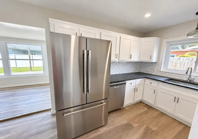 Photo 3 of Single family home for sale at 1450 Carolyn Ln, Clearwater, FL 33755 | MLS# TB8550459 | Listing updated on 2026-09-23