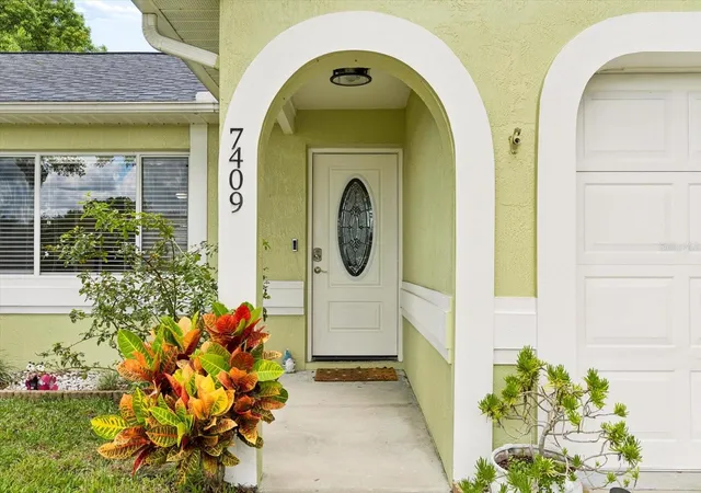 Photo 4 of Single family home for sale at 7409 Fairwood Ave, New Port Richey, FL 34653 | MLS# TB8550465 | Listing updated on 2026-10-05