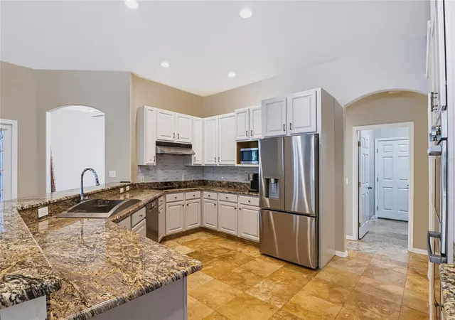 Photo 3 of Sale Pending at 16208 Arrowhead Trl, Clermont, FL 34711 | MLS# G5118049 | Listing updated on 2026-10-19