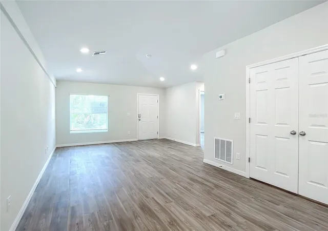 Photo 3 of House for sale at 9513 Ace Rd, Englewood, FL 34224 | MLS# OM732601 | Listing updated on 2026-10-08