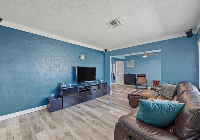 Photo 4 of Single family home for sale at 6742 35th Avenue N, Saint Petersburg, FL 33710 | MLS# TB8550474 | Listing updated on 2026-10-02