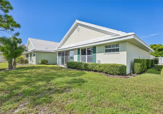 Photo 1 of Single family home for sale at 805 Harrington Lake Dr N #76, Venice, FL 34293 | MLS# A4706761 | Listing updated on 2026-10-07