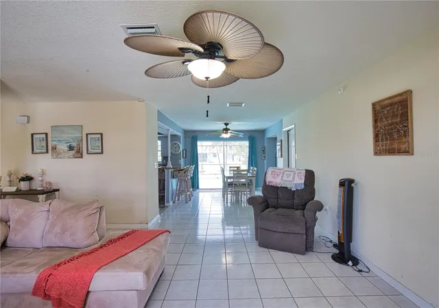 Photo 4 of Single family home for sale at 12 Golfview Rd, Rotonda West, FL 33947 | MLS# D6148852 | Listing updated on 2026-09-21