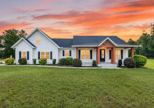 Photo 1 of Single family home for sale at 11833 NW 234th Street, Alachua, FL 32615 | MLS# GC543646 | Listing updated on 2026-10-04