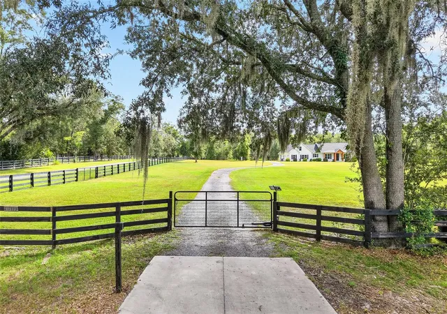 Photo 4 of Single family home for sale at 11833 NW 234th Street, Alachua, FL 32615 | MLS# GC543646 | Listing updated on 2026-10-04