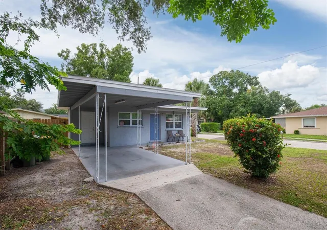 Photo 4 of Single family home for sale at 1930 29th Street, Sarasota, FL 34234 | MLS# TB8550479 | Listing updated on 2026-09-23