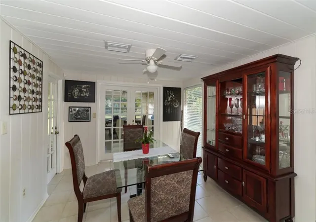 Photo 3 of Single family home for sale at 2141 Sunnyside Ln, Sarasota, FL 34239 | MLS# A4706765 | Listing updated on 2026-09-21