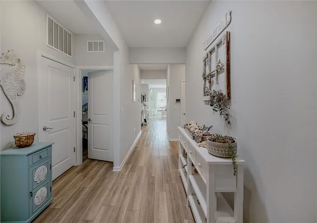 Photo 1 of Single family home for sale at 8488 SW 52nd Lane Rd, Ocala, FL 34481 | MLS# OM732603 | Listing updated on 2026-09-21