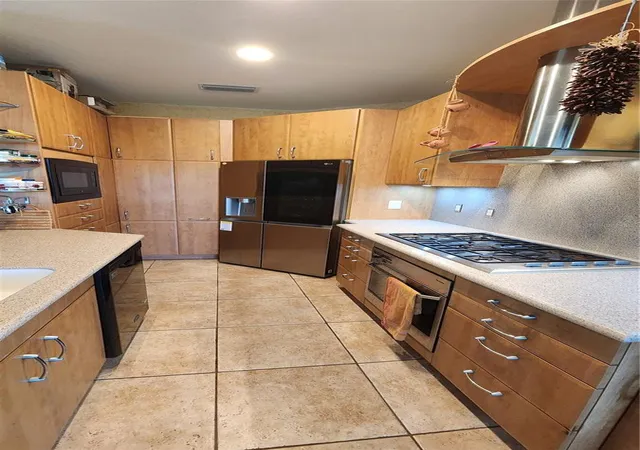 Photo 3 of Condo for sale at 2484 Magnolia Cir, North Port, FL 34289 | MLS# N6145845 | Listing updated on 2026-09-21