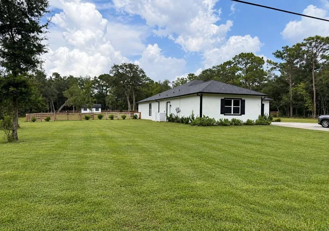 Photo 2 of Single family home for sale at 545 W Pearson St, Hernando, FL 34442 | MLS# O6443424 | Listing updated on 2026-10-06