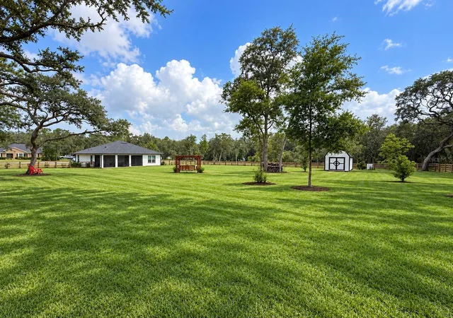 Photo 3 of Single family home for sale at 545 W Pearson St, Hernando, FL 34442 | MLS# O6443424 | Listing updated on 2026-10-06