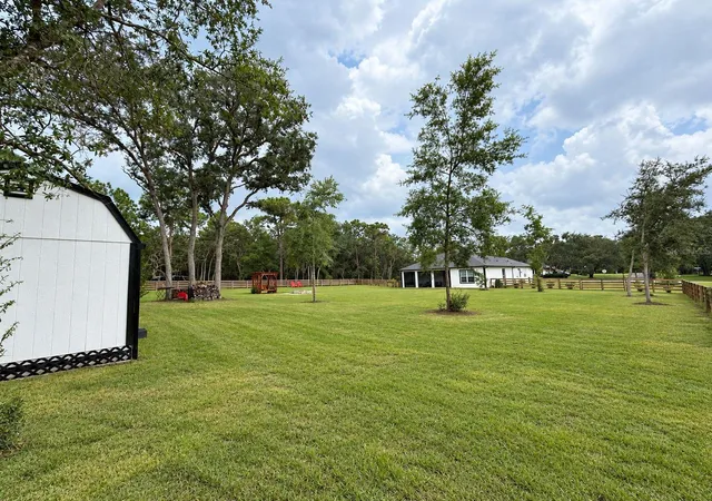Photo 4 of Single family home for sale at 545 W Pearson St, Hernando, FL 34442 | MLS# O6443424 | Listing updated on 2026-10-06