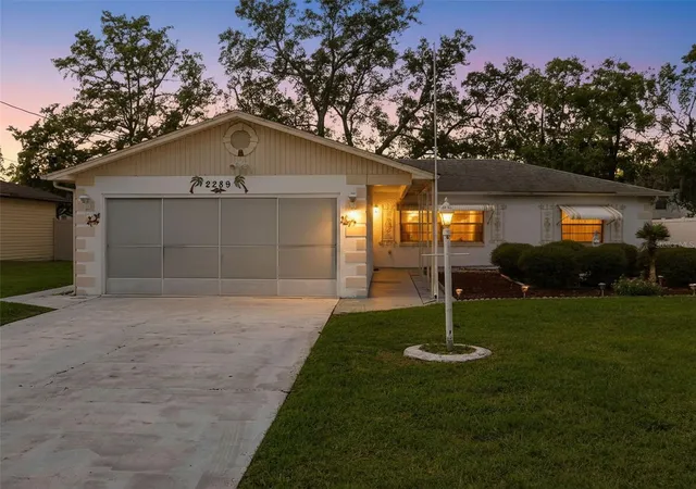 Photo 1 of Single family home for sale at 2289 Lake Forest Ave, Spring Hill, FL 34609 | MLS# TB8550488 | Listing updated on 2026-09-26