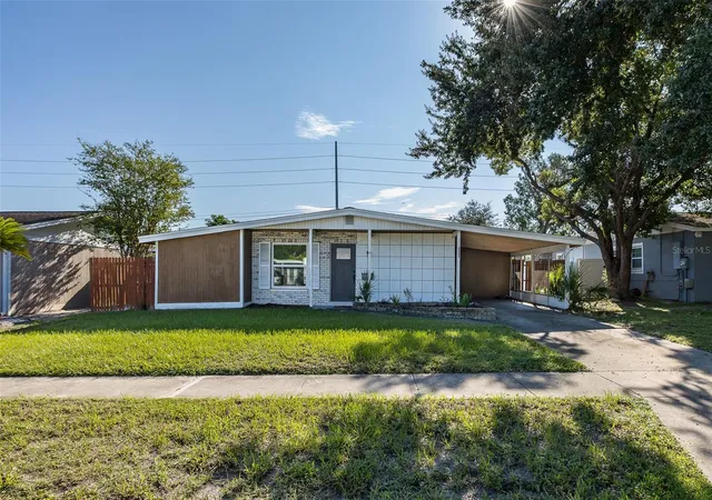 Single family home for sale at 4403 Gandy Cir, TAMPA, FL 33616 | MLS# TB8550496