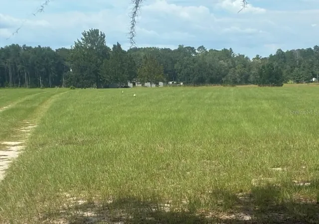 Photo 1 of Manufactured home for sale at 9851 NE 60 Street, Bronson, FL 32621 | MLS# OM732609 | Listing updated on 2026-10-05
