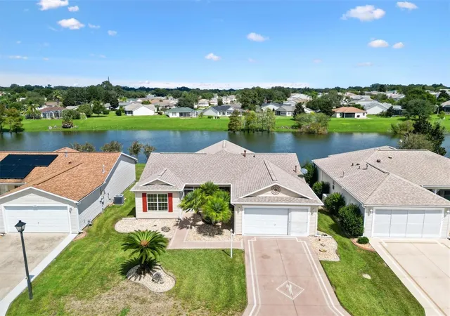 Single family home for sale at 3357 Woodridge Dr, THE VILLAGES, FL 32162 | MLS# G5118054
