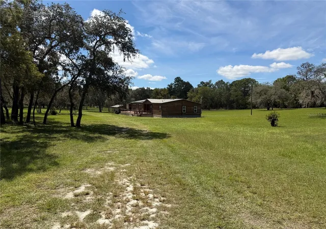 Photo 3 of Manufactured home for sale at 6224 W Amman St, Dunnellon, FL 34433 | MLS# OM732610 | Listing updated on 2026-10-06