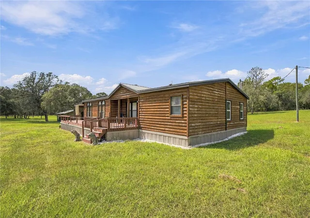 Photo 1 of Manufactured home for sale at 6224 W Amman St, Dunnellon, FL 34433 | MLS# OM732610 | Listing updated on 2026-10-15