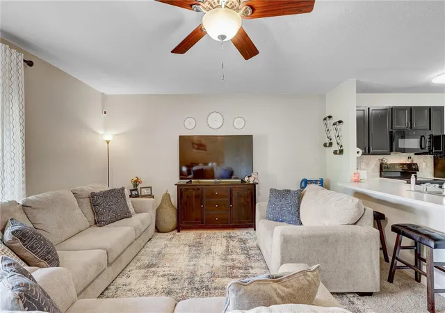 Photo 2 of Townhouse for sale at 9904 Hound Chase Dr, Gibsonton, FL 33534 | MLS# TB8550502 | Listing updated on 2026-09-20