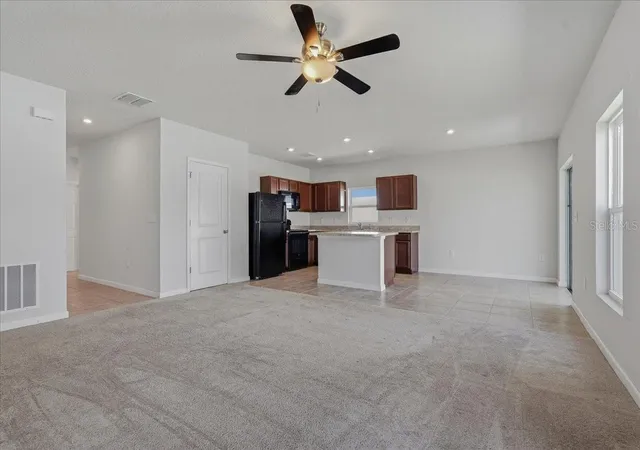 Photo 4 of Single family home for sale at 813 Eagle Rock Ter, Winter Haven, FL 33880 | MLS# P4939942 | Listing updated on 2026-09-22