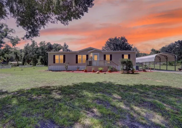 Photo 3 of Sale Pending at 36628 Orange St, Leesburg, FL 34788 | MLS# G5118055 | Listing updated on 2026-10-01