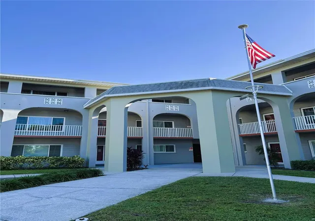 Condo for sale at 2229 Americus Blvd W #7, CLEARWATER, FL 33763 | MLS# TB8550510