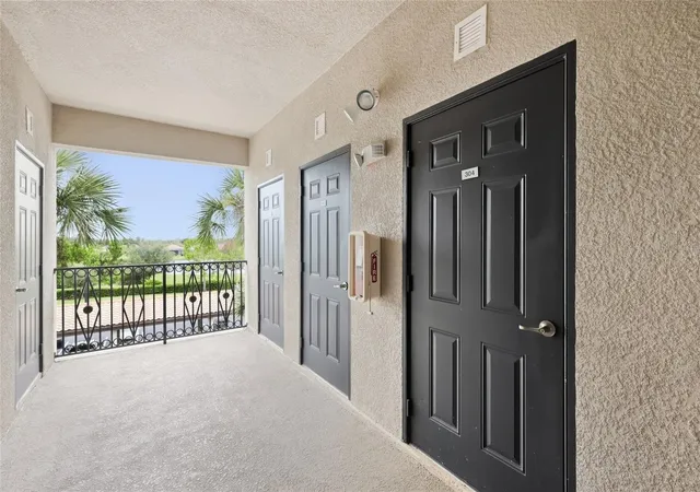 Photo 3 of Condo for sale at 16814 Vardon Ter #304, Bradenton, FL 34211 | MLS# A4706785 | Listing updated on 2026-09-22