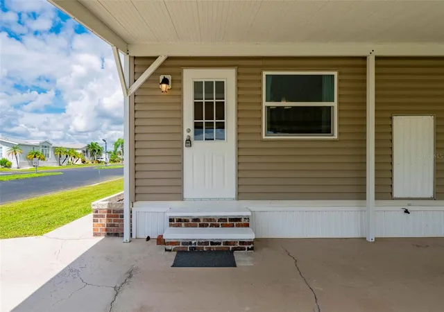 Photo 3 of Manufactured home for sale at 1000 Kings Hwy #355, Port Charlotte, FL 33980 | MLS# C7530972 | Listing updated on 2026-10-08