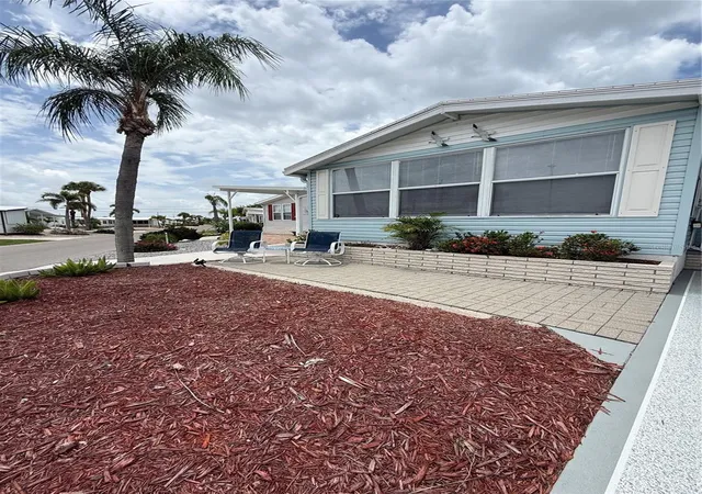 Photo 2 of Manufactured home for sale at 615 S Green Cir, Venice, FL 34285 | MLS# N6145852 | Listing updated on 2026-09-27