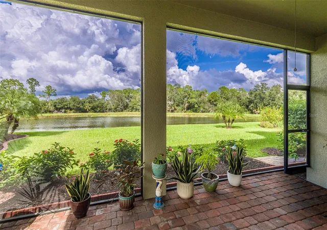 Photo 3 of Single family home for sale at 11554 Blackfin St, Venice, FL 34292 | MLS# A4706789 | Listing updated on 2026-10-22