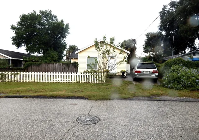 Photo 1 of Single family home for sale at 8608 N 9th Street, Tampa, FL 33604 | MLS# TB8550526 | Listing updated on 2026-10-27