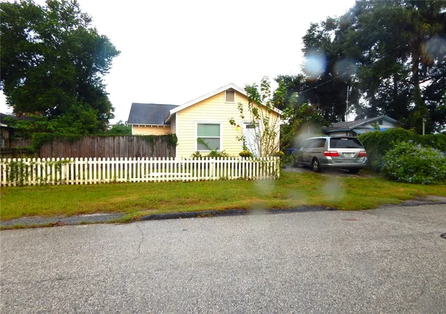 Photo 1 of Single family home for sale at 8608 N 9th Street, Tampa, FL 33604 | MLS# TB8550526 | Listing updated on 2026-10-27