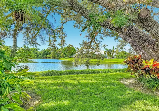 Photo 3 of Condo for sale at 307 Pembroke Ln N #197, Venice, FL 34293 | MLS# N6145855 | Listing updated on 2026-09-26