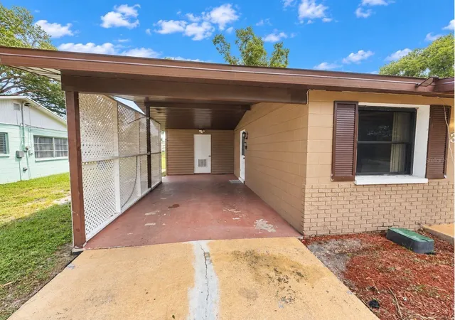 Photo 2 of Single family home for sale at 3022 Venice Way, Lakeland, FL 33803 | MLS# S5157971 | Listing updated on 2026-09-30