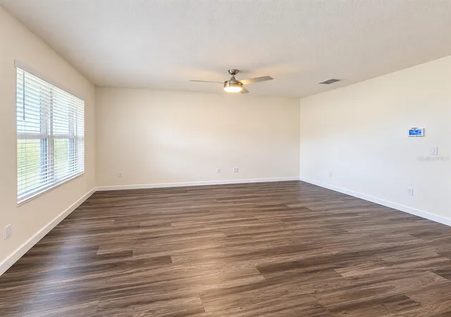 Photo 3 of Single family home for sale at 405 Chayne Pl, Saint Cloud, FL 34771 | MLS# G5118060 | Listing updated on 2026-10-21