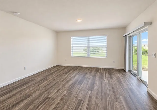 Photo 3 of Single family home for sale at 405 Chayne Pl, Saint Cloud, FL 34771 | MLS# G5118060 | Listing updated on 2026-10-21