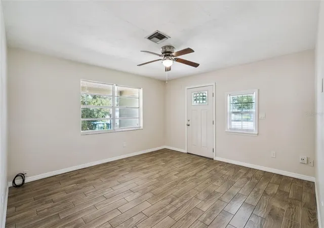 Photo 4 of Single family home for sale at 620 Darby Ct, Deltona, FL 32725 | MLS# V4951392 | Listing updated on 2026-09-26